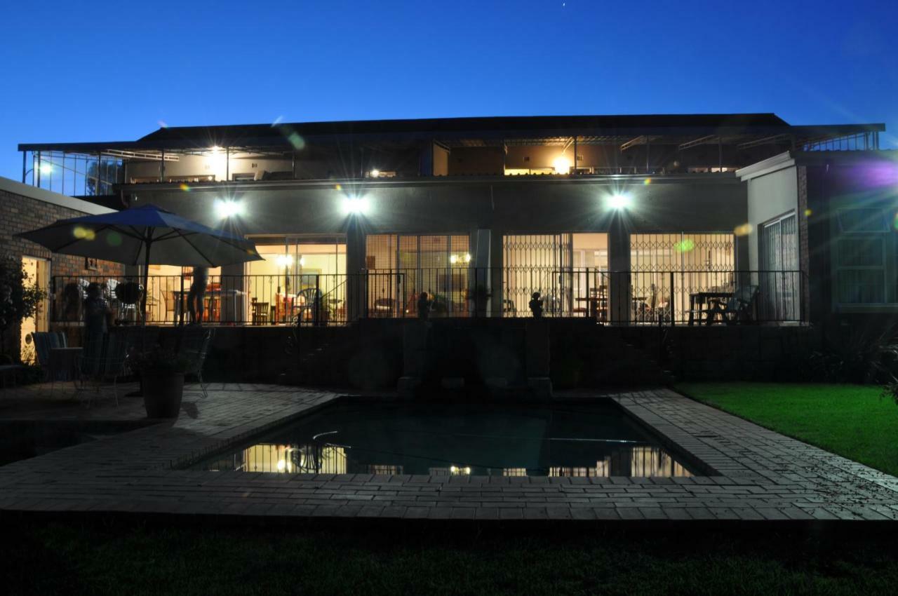 The Lakehouse Guest House Brakpan Exterior photo